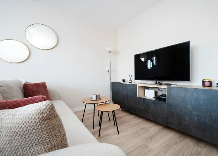 Park Podolski Deluxe By Bookinghost *